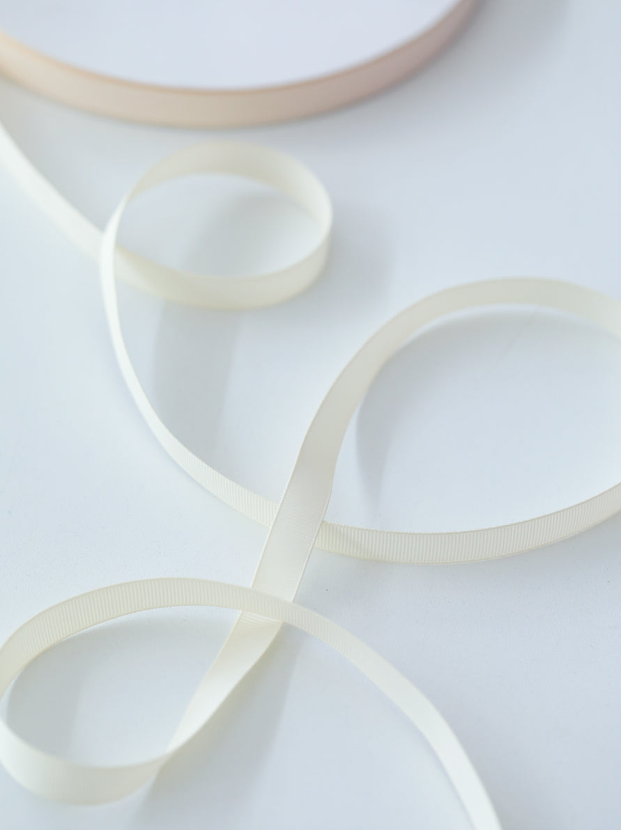Gross Grain Ribbons "0.5" inches thickness (per roll / 5 yards)